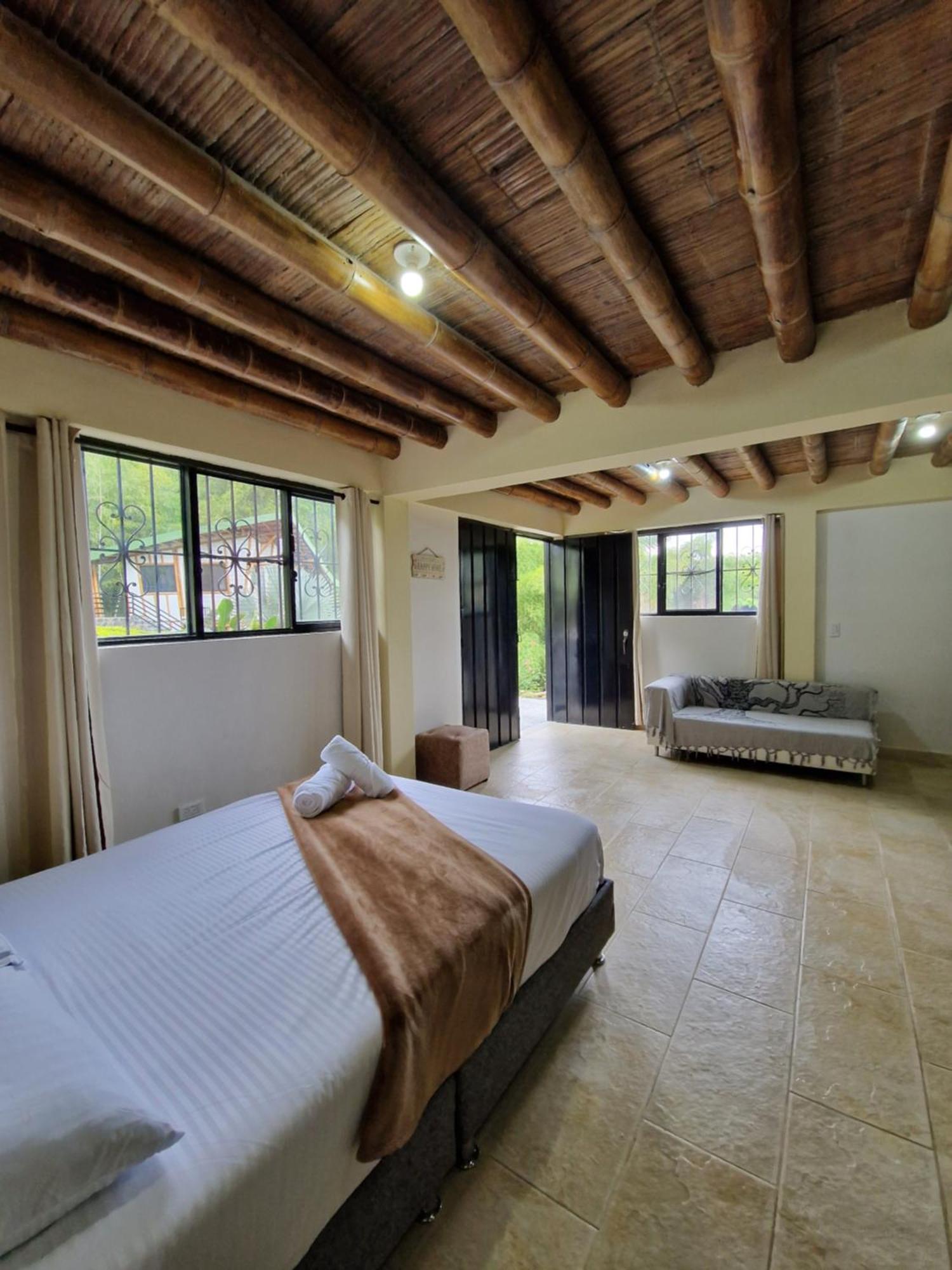 Hostal Bhutan Filandia Exterior foto